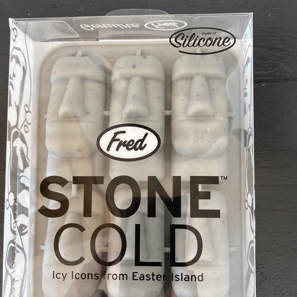 Easter Island Silicone Ice Tray - Picture 2 of 8